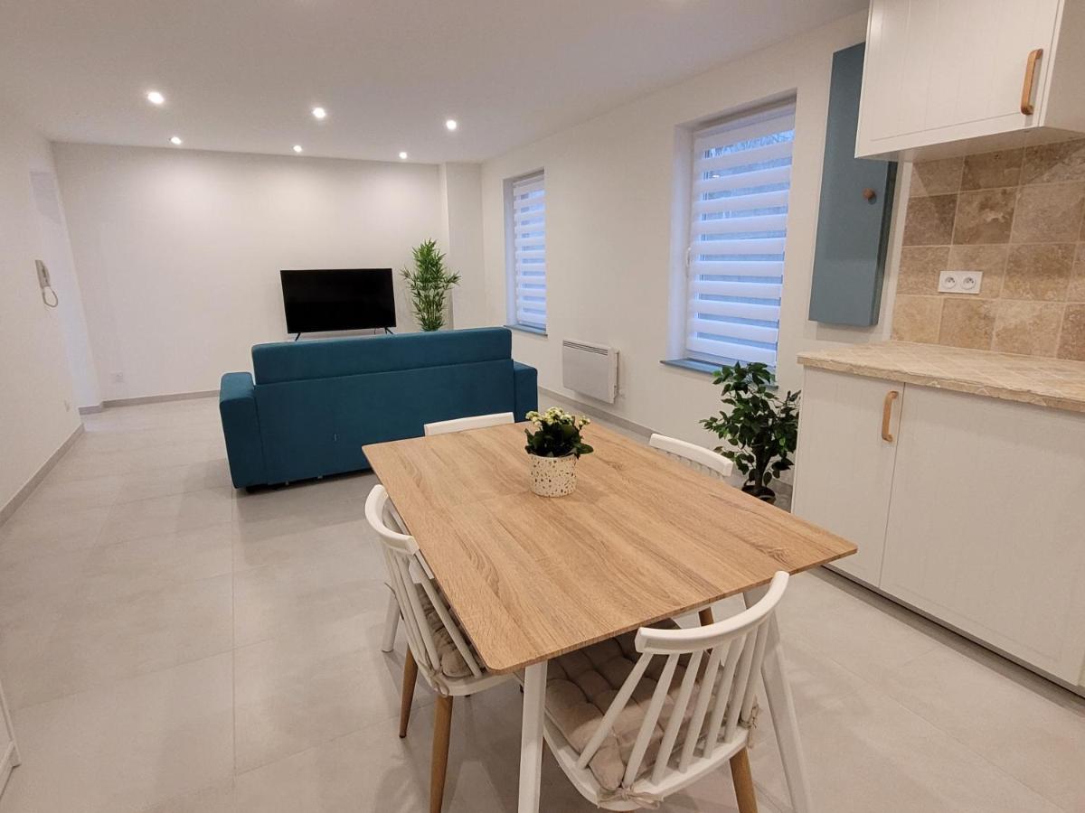 Il Vialetto, Appartement Capri, Spacieux, Tout Confort, Au Calme Jeumont Exterior photo
